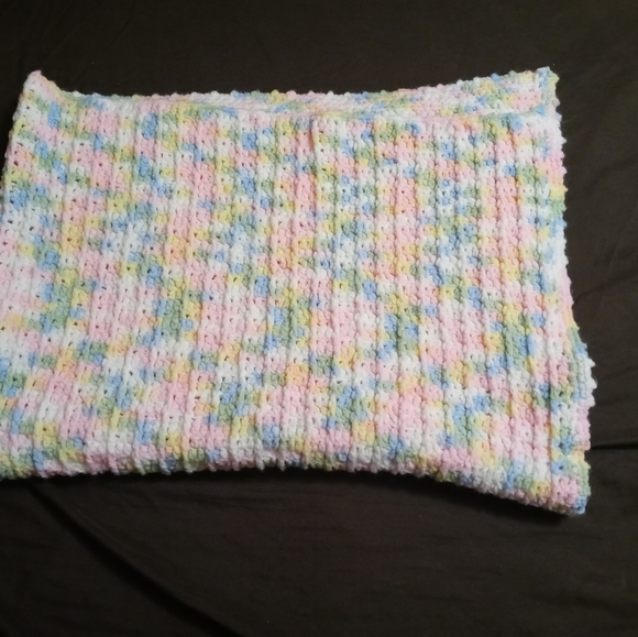 🎇CROCHET MULTICOLORED COVER🎆 - Picture 8 of 10